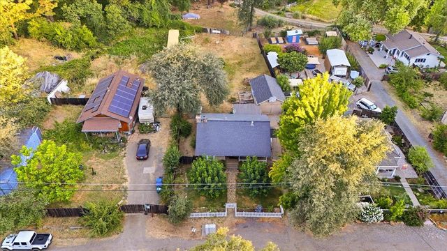13272 La Barr Meadows Rd, Grass Valley, CA 95949