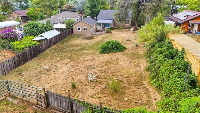 13272 La Barr Meadows Rd, Grass Valley, CA 95949