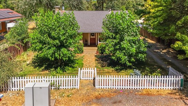 13272 La Barr Meadows Rd, Grass Valley, CA 95949