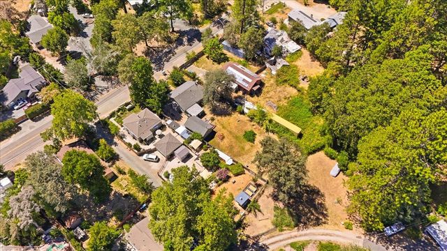 13272 La Barr Meadows Rd, Grass Valley, CA 95949