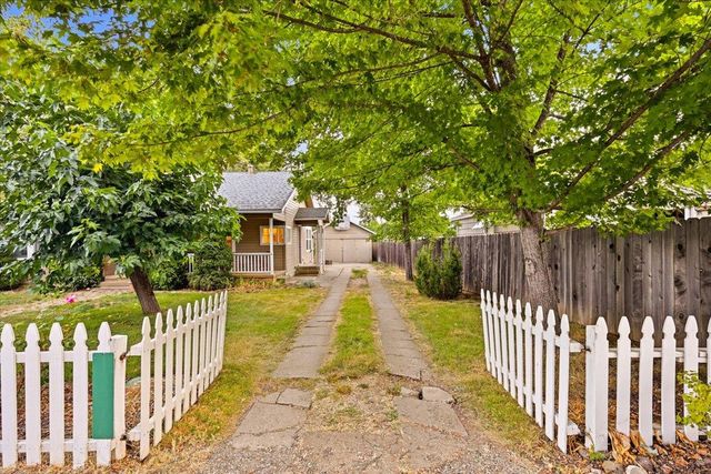 13272 La Barr Meadows Rd, Grass Valley, CA 95949