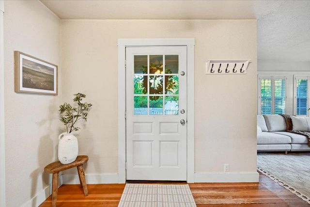 13272 La Barr Meadows Rd, Grass Valley, CA 95949