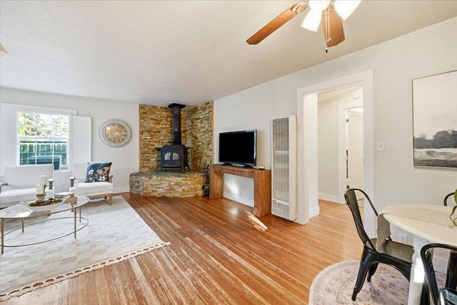 13272 La Barr Meadows Rd, Grass Valley, CA 95949