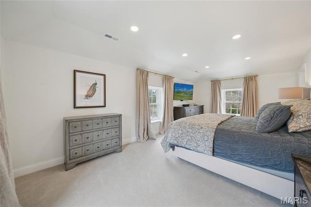 3 Countryside Lane, Frontenac, MO 63131