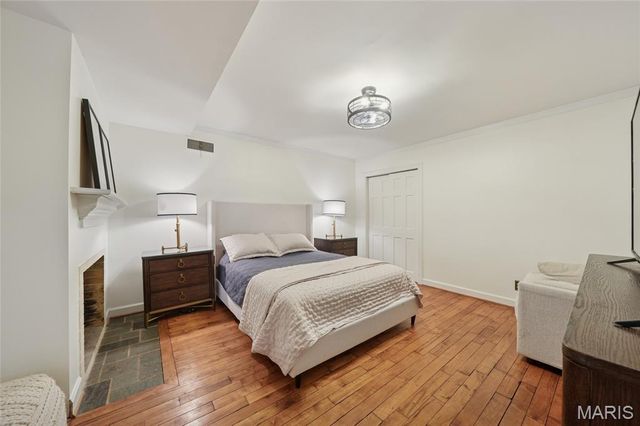 3 Countryside Lane, Frontenac, MO 63131