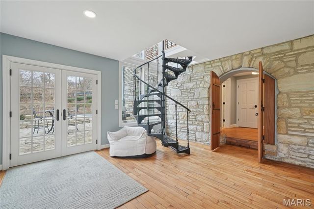 3 Countryside Lane, Frontenac, MO 63131