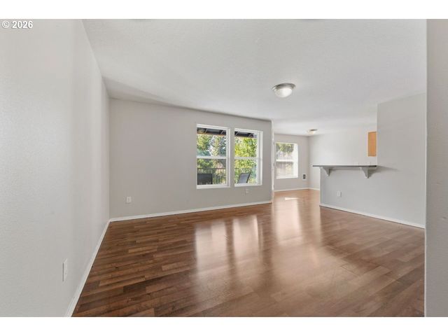 697 Ne 162ND Ave 308, Portland, OR 97230