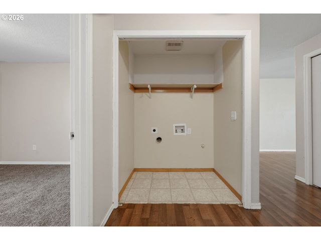 697 Ne 162ND Ave 308, Portland, OR 97230