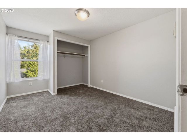 697 Ne 162ND Ave 308, Portland, OR 97230