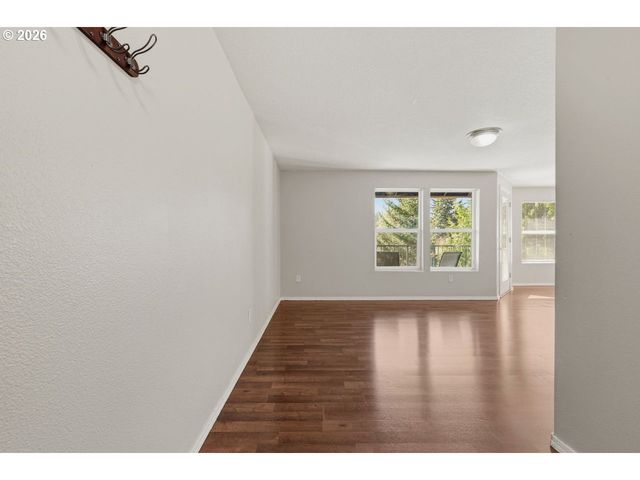 697 Ne 162ND Ave 308, Portland, OR 97230