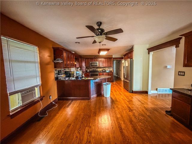 2 Hidden CV Road, Charleston, WV 25313
