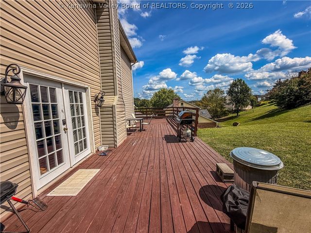 2 Hidden CV Road, Charleston, WV 25313