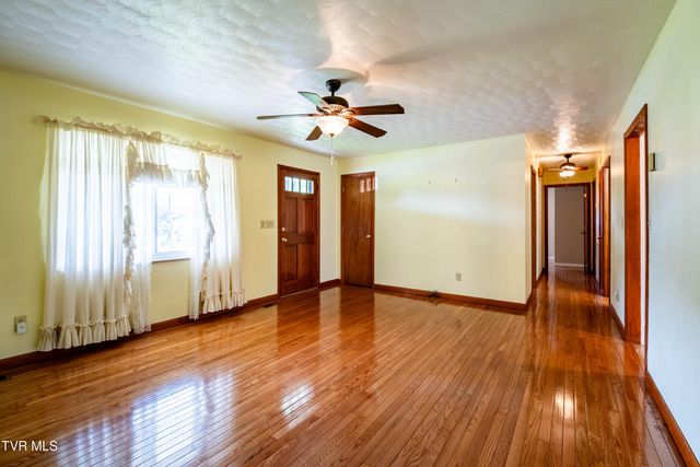 103 Valley View Drive, Rogersville, TN 37857