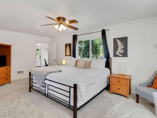 6508 Michael Road, La Pine, OR 97739