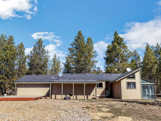6508 Michael Road, La Pine, OR 97739