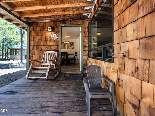 6508 Michael Road, La Pine, OR 97739