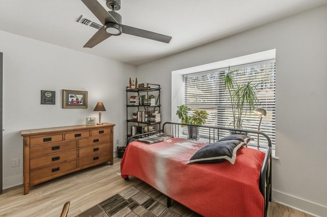 1905 Rollingwood Drive, Huntsville, TX 77340