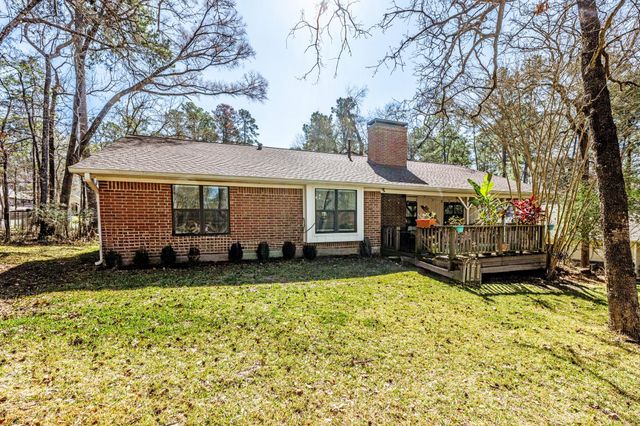 1905 Rollingwood Drive, Huntsville, TX 77340