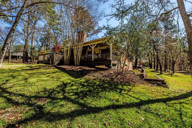 1905 Rollingwood Drive, Huntsville, TX 77340