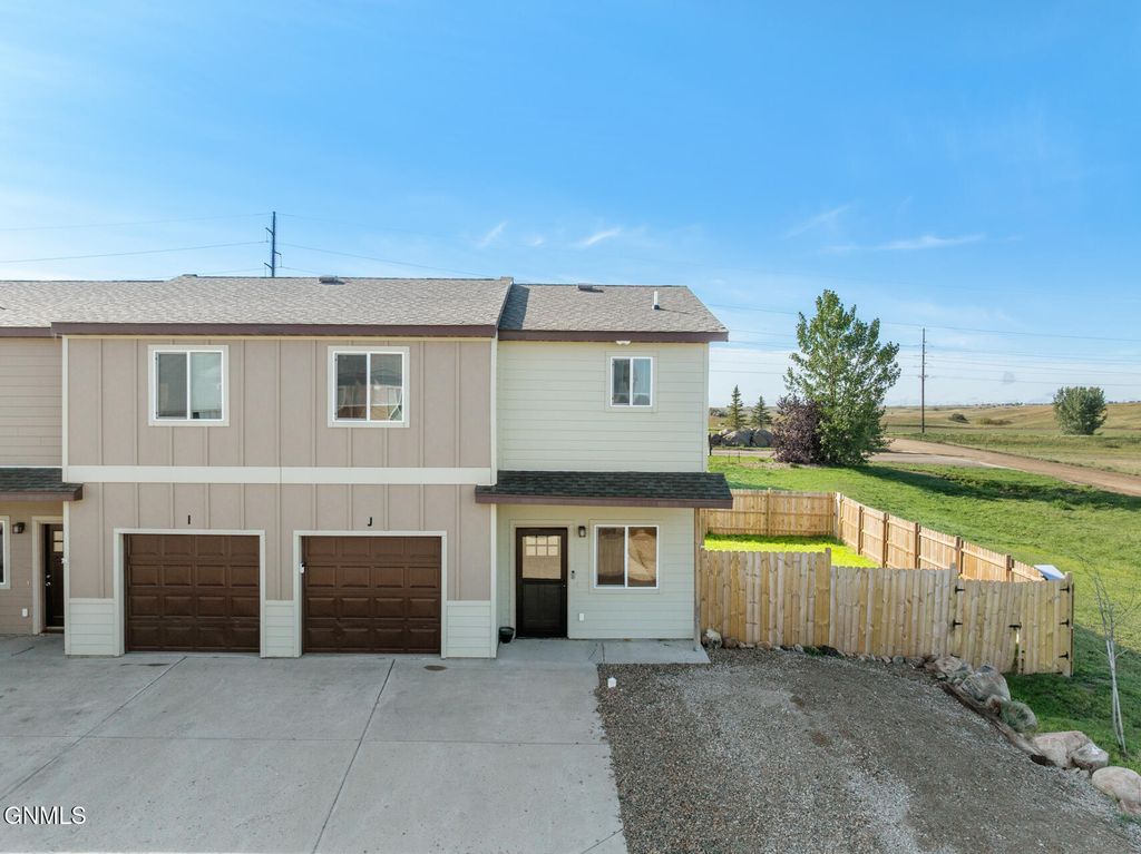 5803 Victoria Avenue, Williston, ND 58801 photo 3