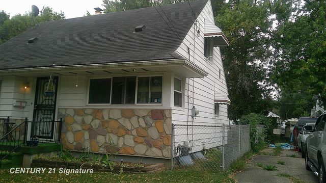 909 Barrie Avenue, Flint, MI 48507