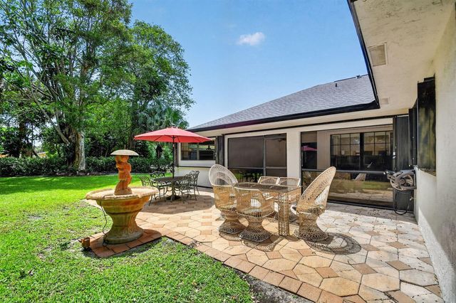 980 Ryanwood Drive, West Palm Beach, FL 33413