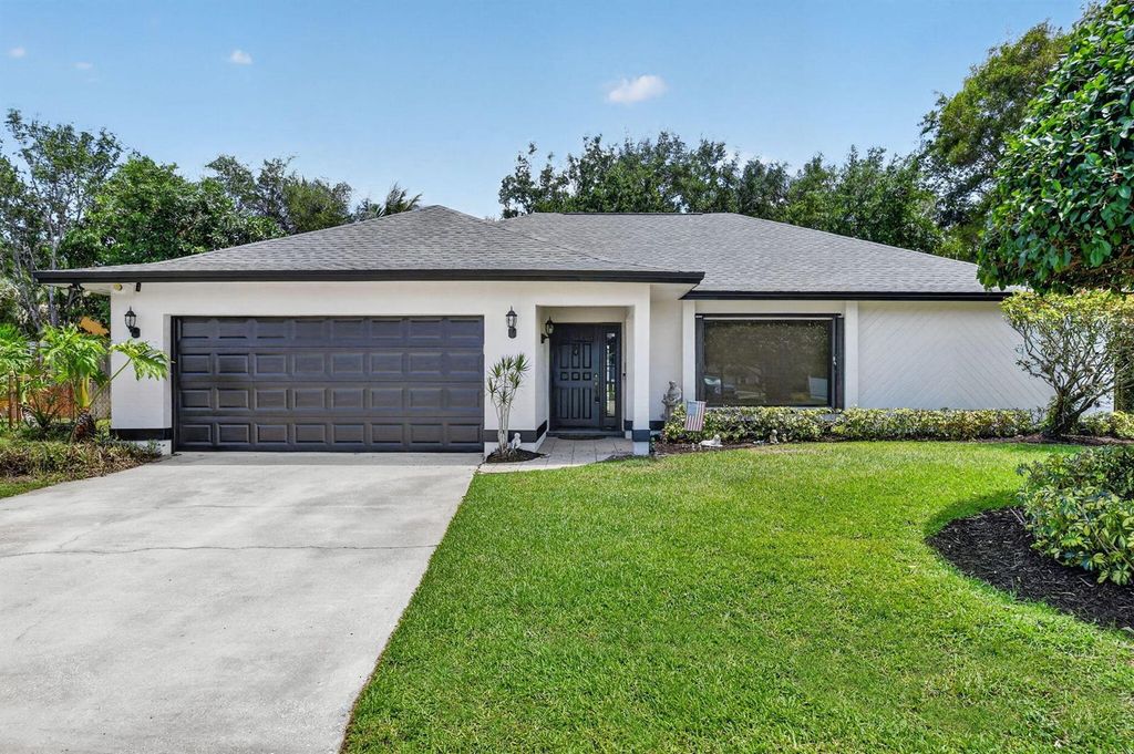 980 Ryanwood Drive, West Palm Beach, FL 33413