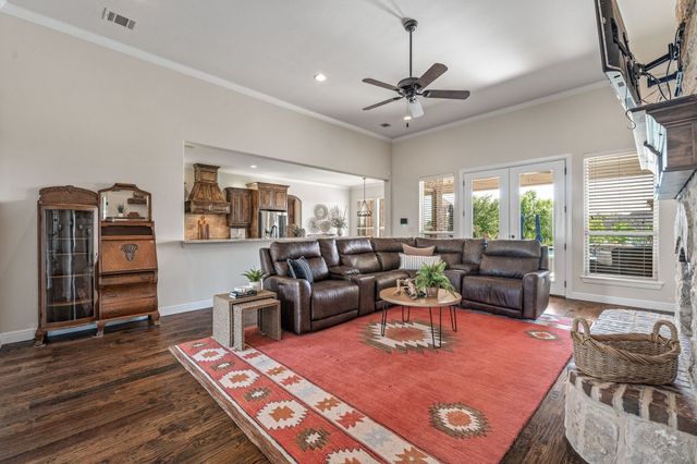 316 Bear Country Drive, Aledo, TX 76008