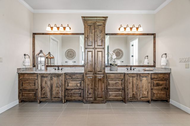 316 Bear Country Drive, Aledo, TX 76008