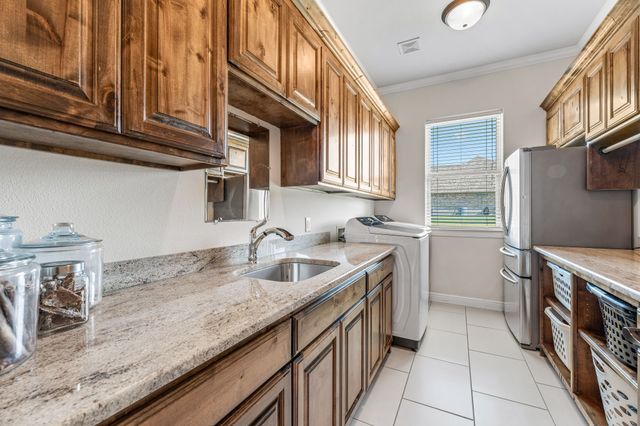 316 Bear Country Drive, Aledo, TX 76008