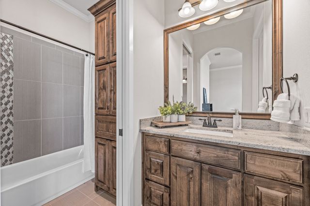 316 Bear Country Drive, Aledo, TX 76008