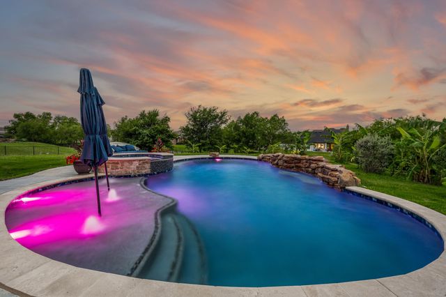316 Bear Country Drive, Aledo, TX 76008