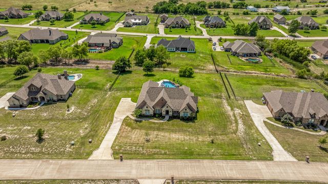 316 Bear Country Drive, Aledo, TX 76008