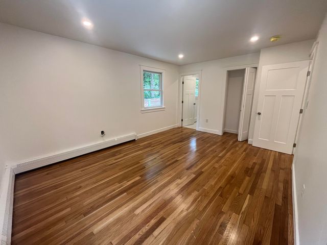 76 Sippewissett Road, Falmouth, MA 02540