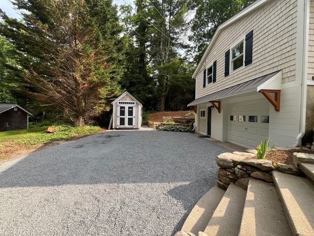 76 Sippewissett Road, Falmouth, MA 02540