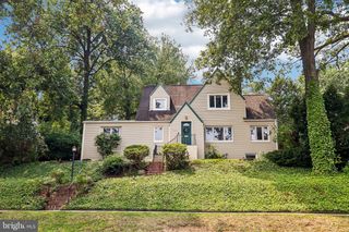 1000 26TH ST S, Arlington, VA 22202