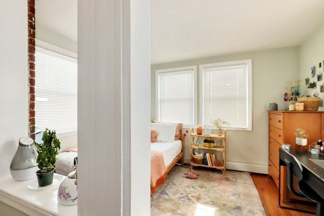 62 Algonquin Rd. 1A, Newton, MA 02467
