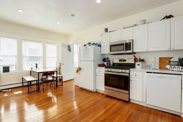 62 Algonquin Rd. 1A, Newton, MA 02467