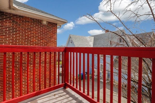 62 Algonquin Rd. 1A, Newton, MA 02467