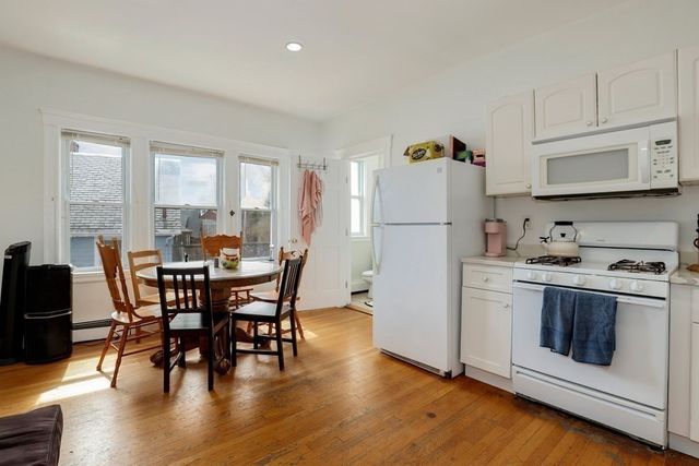 62 Algonquin Rd. 1A, Newton, MA 02467