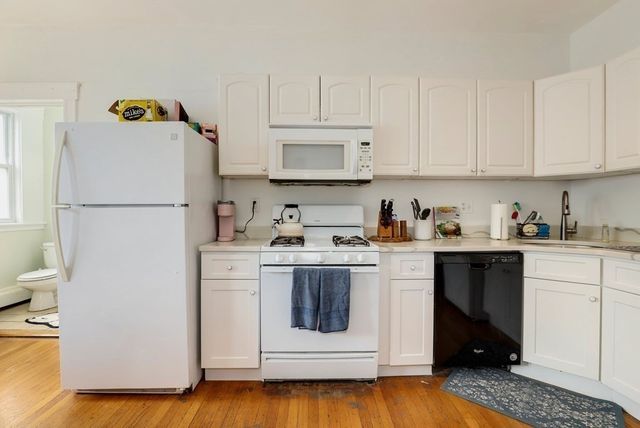 62 Algonquin Rd. 1A, Newton, MA 02467