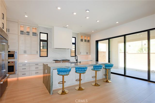 446 Ridgecrest, Irvine, CA 92602