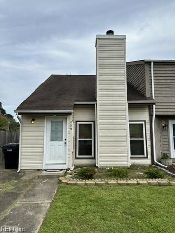 458 Falling LN, Virginia Beach, VA 23454