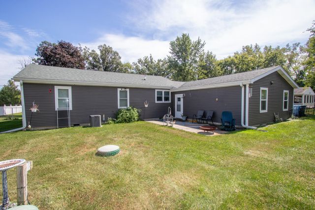 1430 N Veden Road, Chesterton, IN 46304