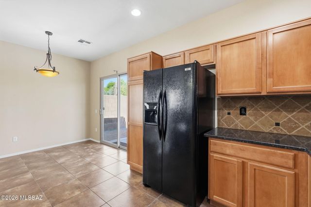 954 W Calle Valenciana, Sahuarita, AZ 85629