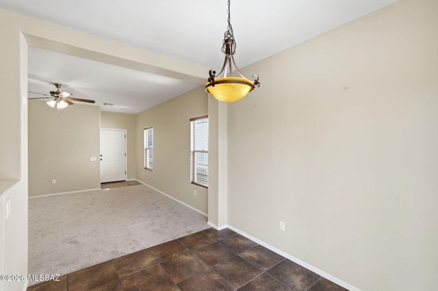 954 W Calle Valenciana, Sahuarita, AZ 85629