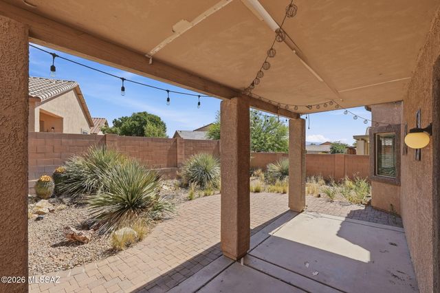954 W Calle Valenciana, Sahuarita, AZ 85629