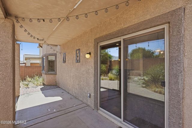 954 W Calle Valenciana, Sahuarita, AZ 85629