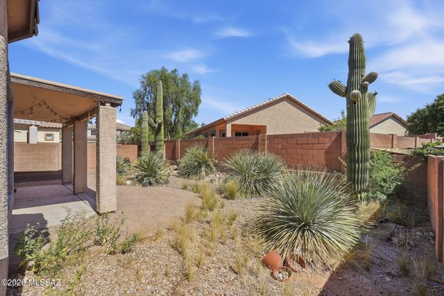 954 W Calle Valenciana, Sahuarita, AZ 85629