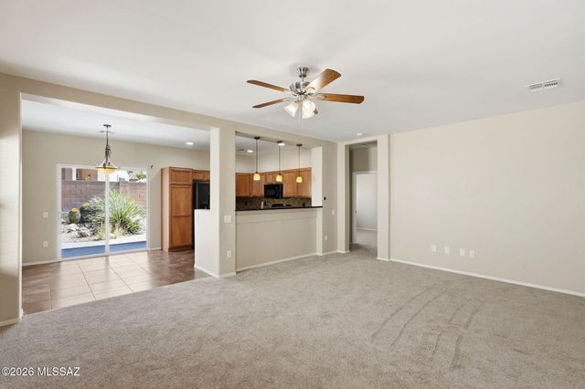 954 W Calle Valenciana, Sahuarita, AZ 85629